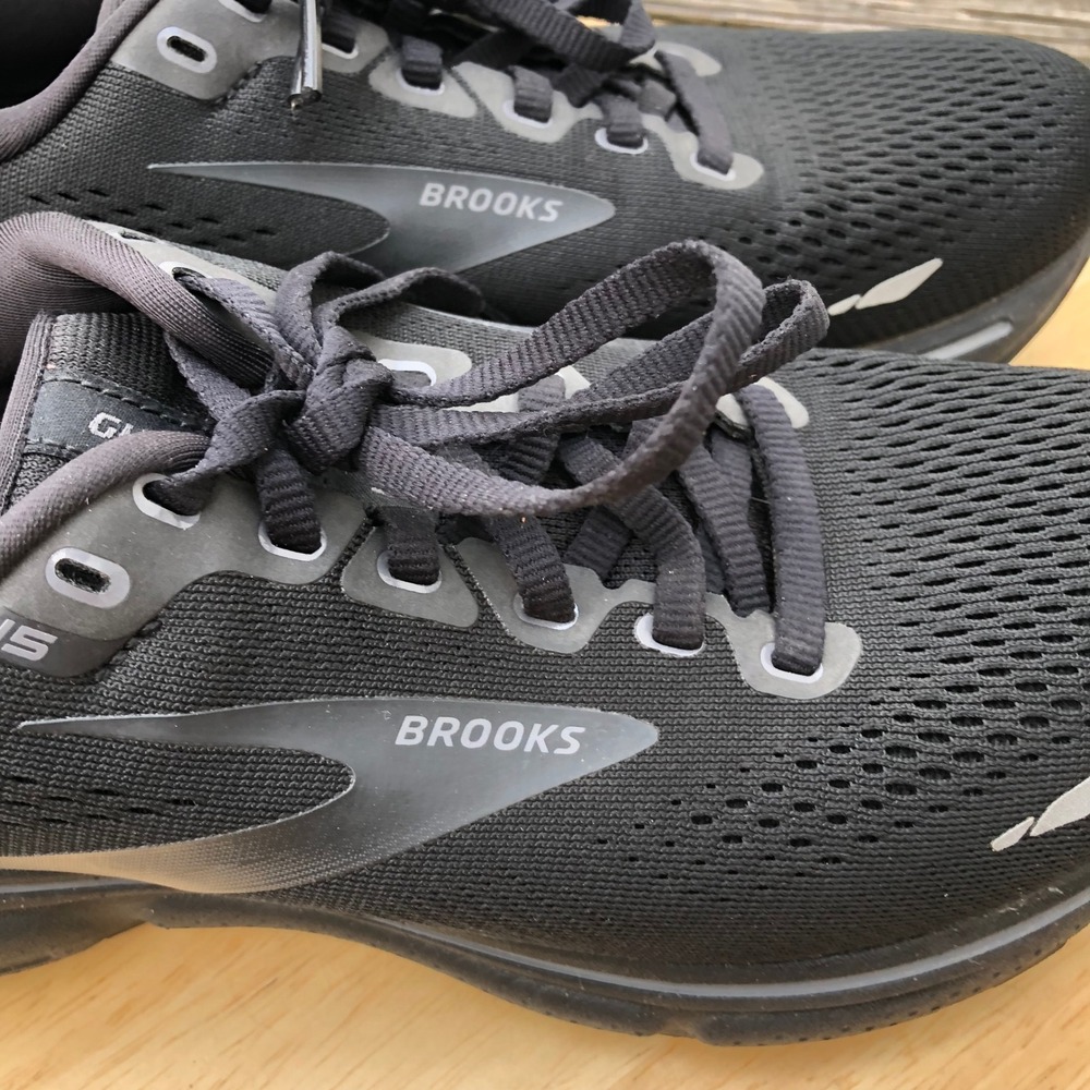 Brooks Ghost 15 Running Shoes Women Size 8 B US Black Ebony Sneakers 1203801B020
